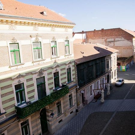 Sabrini Residence B3 Timisoara Old Town Buitenkant foto