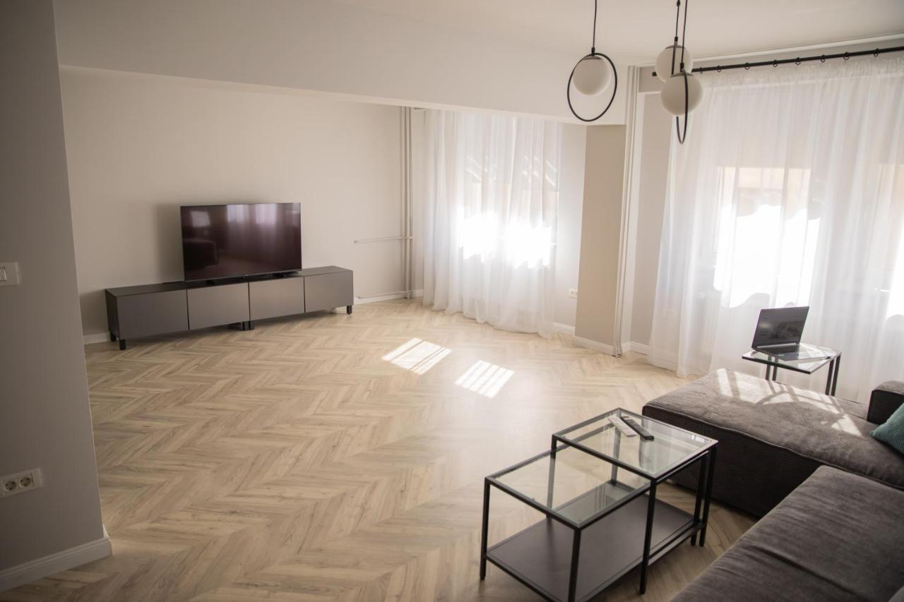 Sabrini Residence B3 Timisoara Old Town Buitenkant foto