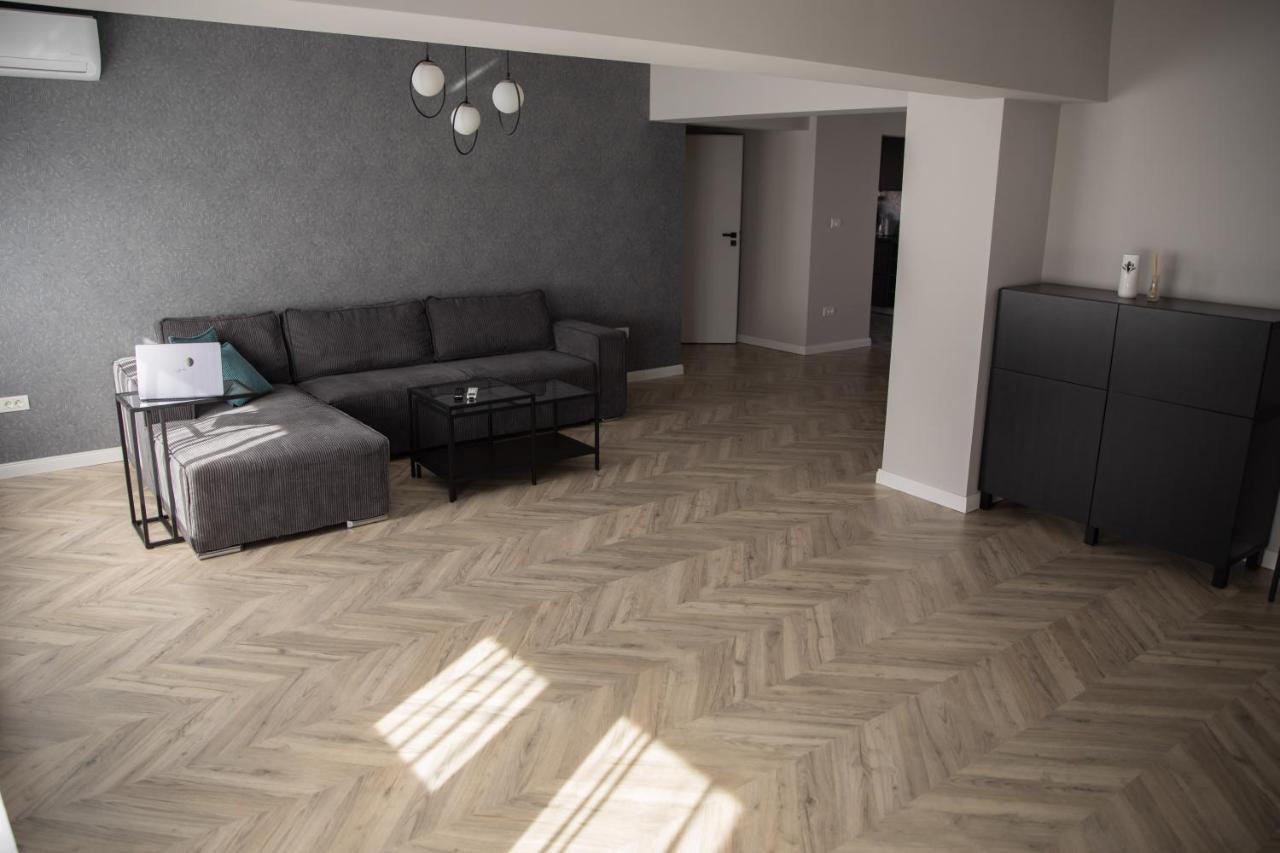 Sabrini Residence B3 Timisoara Old Town Buitenkant foto