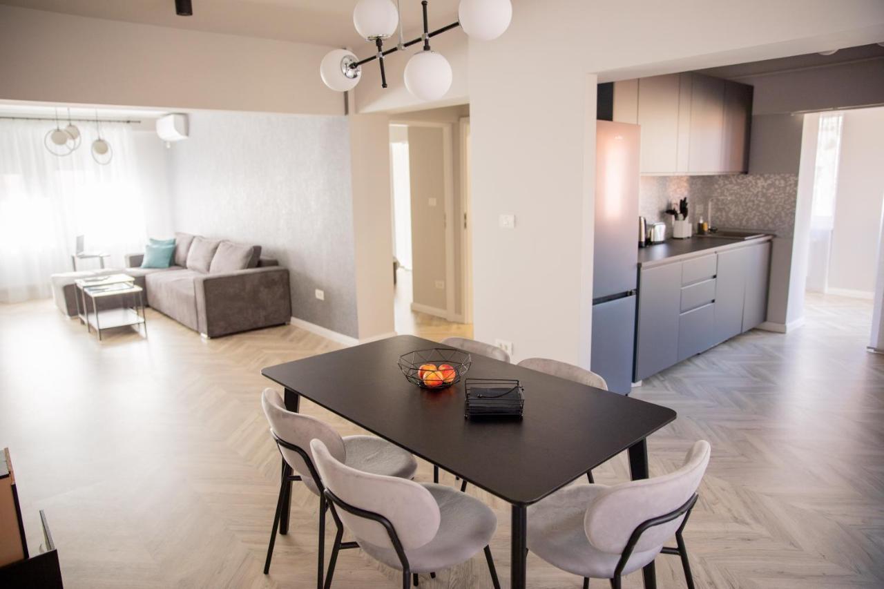 Sabrini Residence B3 Timisoara Old Town Buitenkant foto