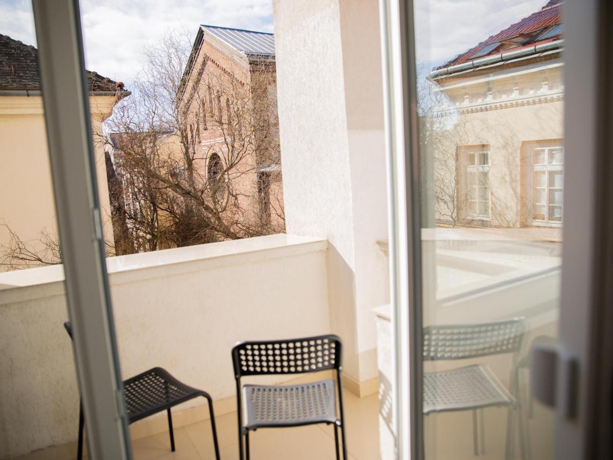 Sabrini Residence B3 Timisoara Old Town Buitenkant foto