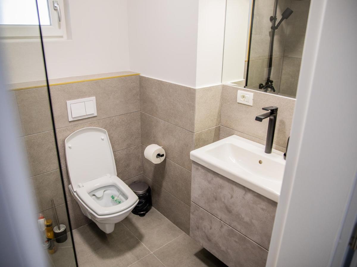 Sabrini Residence B3 Timisoara Old Town Buitenkant foto